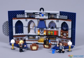 Review: 76411 Ravenclaw House Banner
